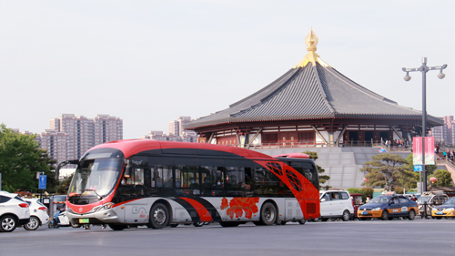 “五一”假期，洛陽(yáng)公交人用奉獻(xiàn)堅(jiān)守